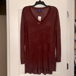 Brand new APT9 size XL light weight Long Sweater Deep Wine